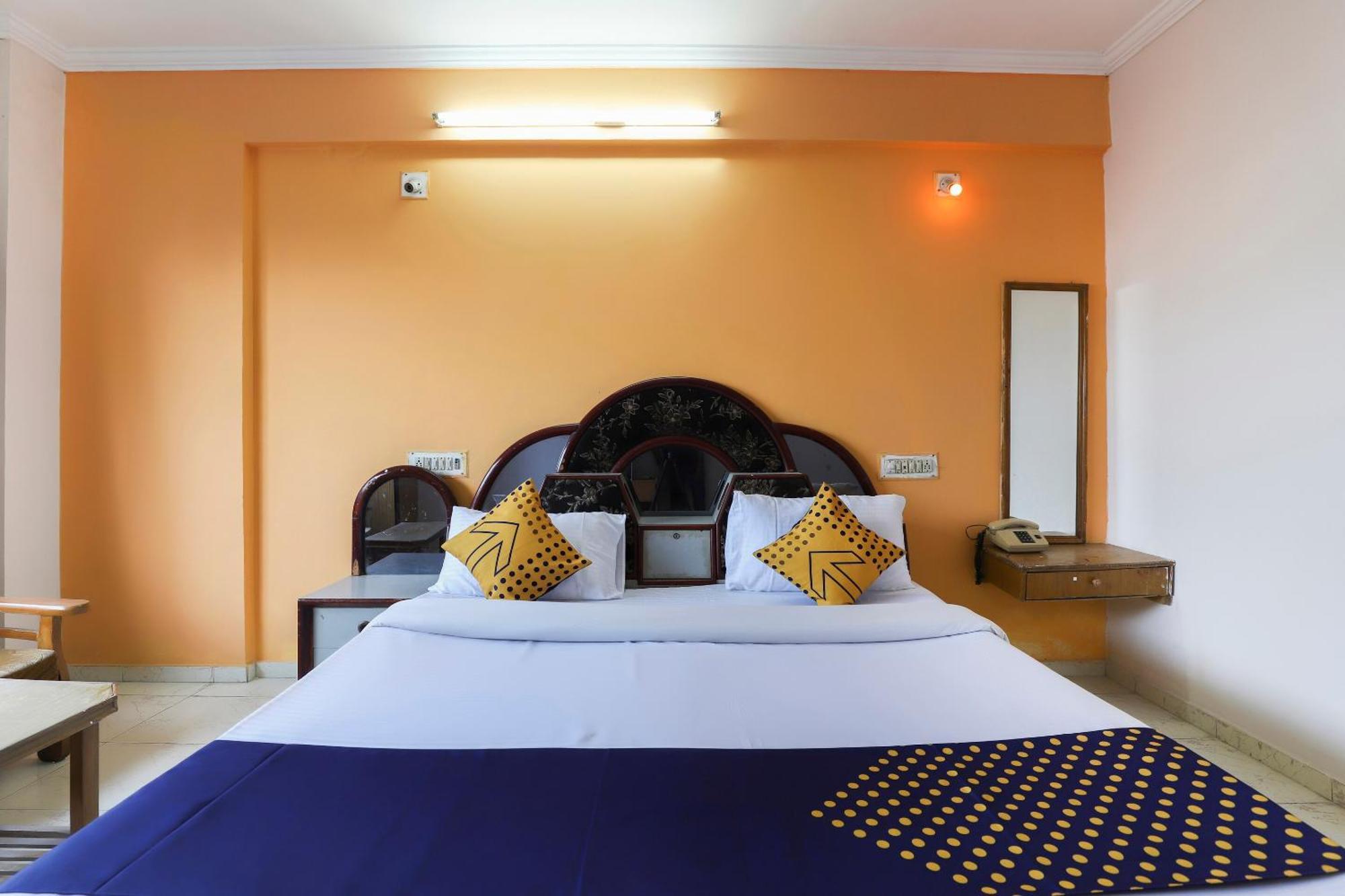 Spot On Hotel Shyam Inn Hālol Exterior foto